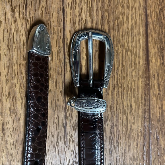 Brighton • Medium (30) • Brown Leather • Silver Buckle • Dangle Heart • Belt - Picture 7 of 16